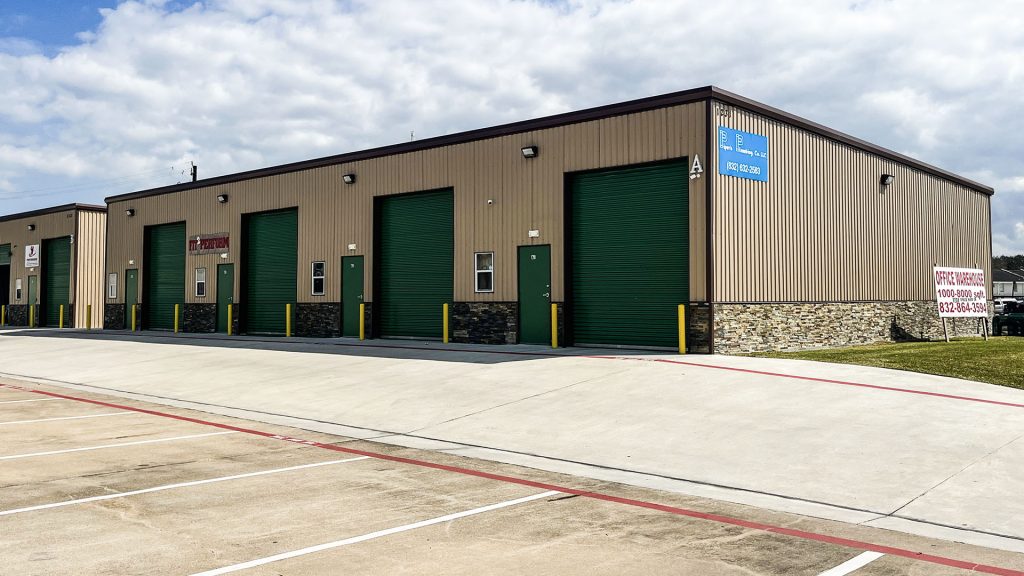1231 Space Park Dr, Houston, TX 77058